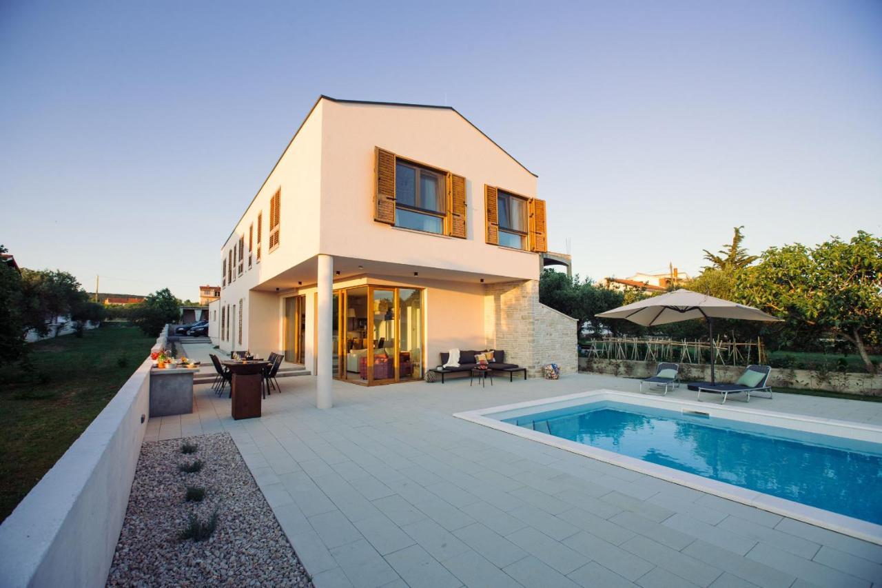 Villa Roberta Turanj Exteriör bild