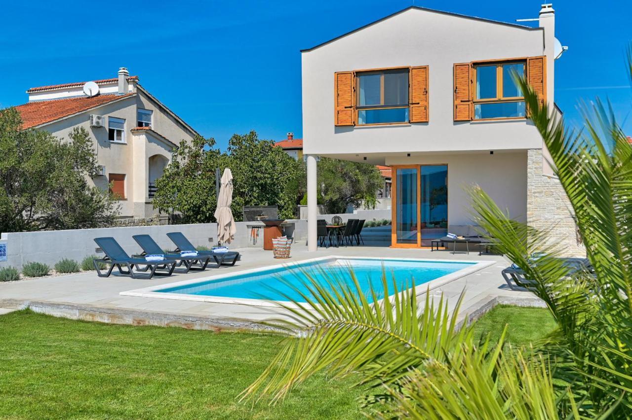 Villa Roberta Turanj Exteriör bild